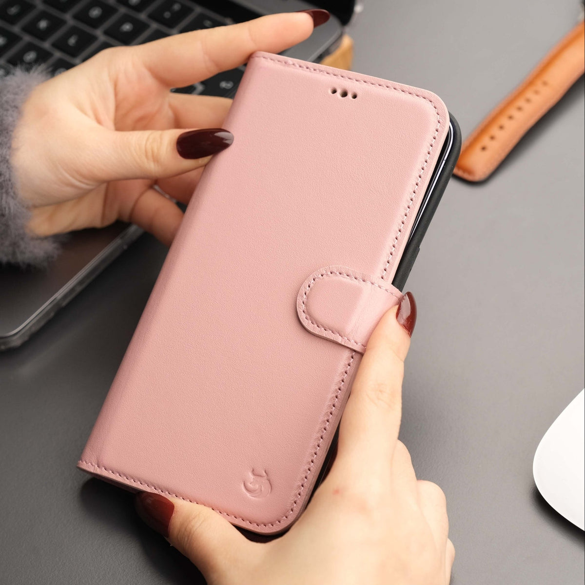 Casper Leather iPhone 14 Pro Max Wallet Case | MagSafe