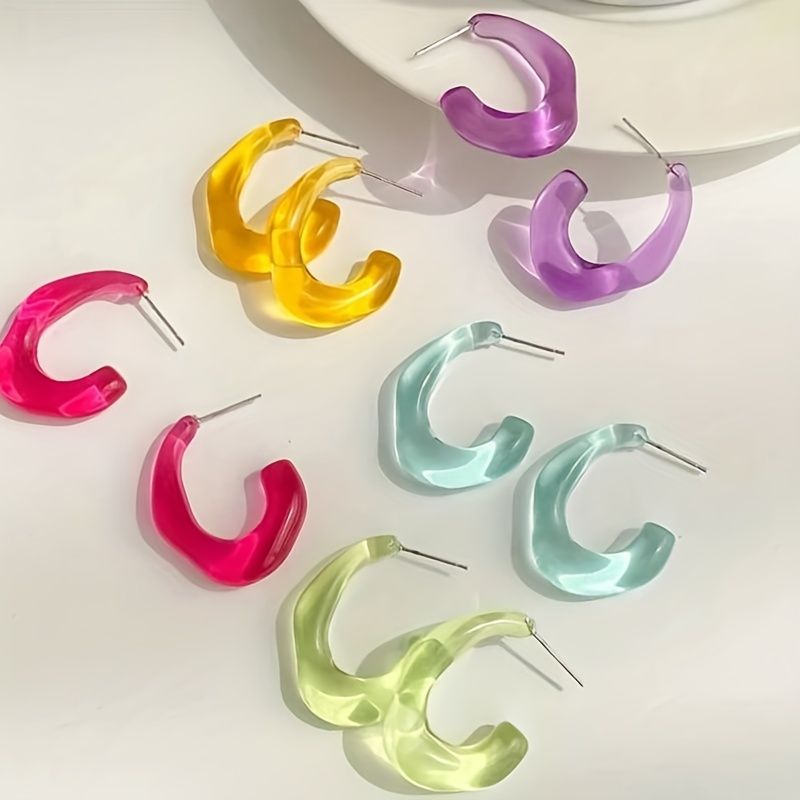 "Colorful Acrylic Hoop Earrings - Trendy and Lightweight Jewelry for Women"