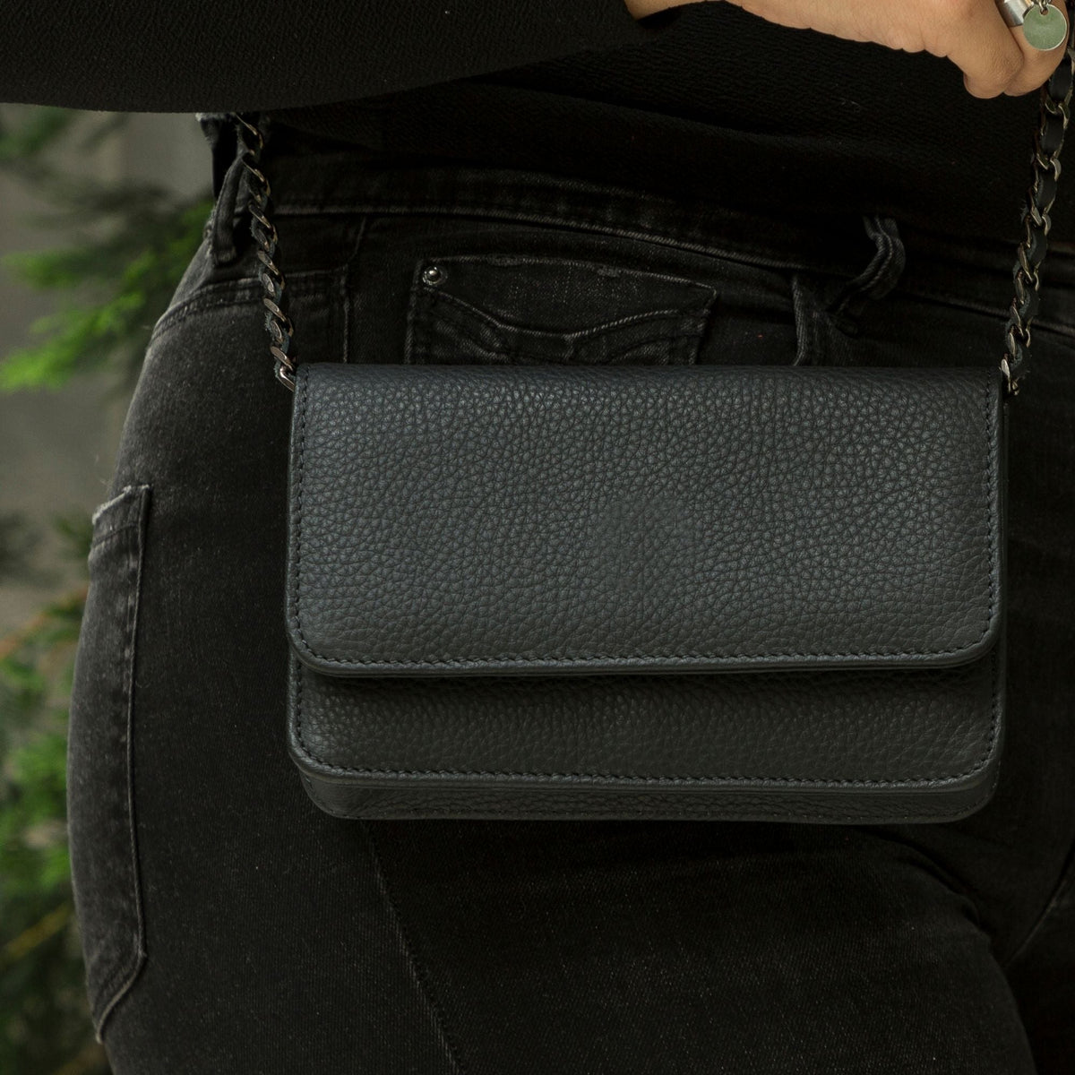 Evanston Minimalist Leather Handbag for Women