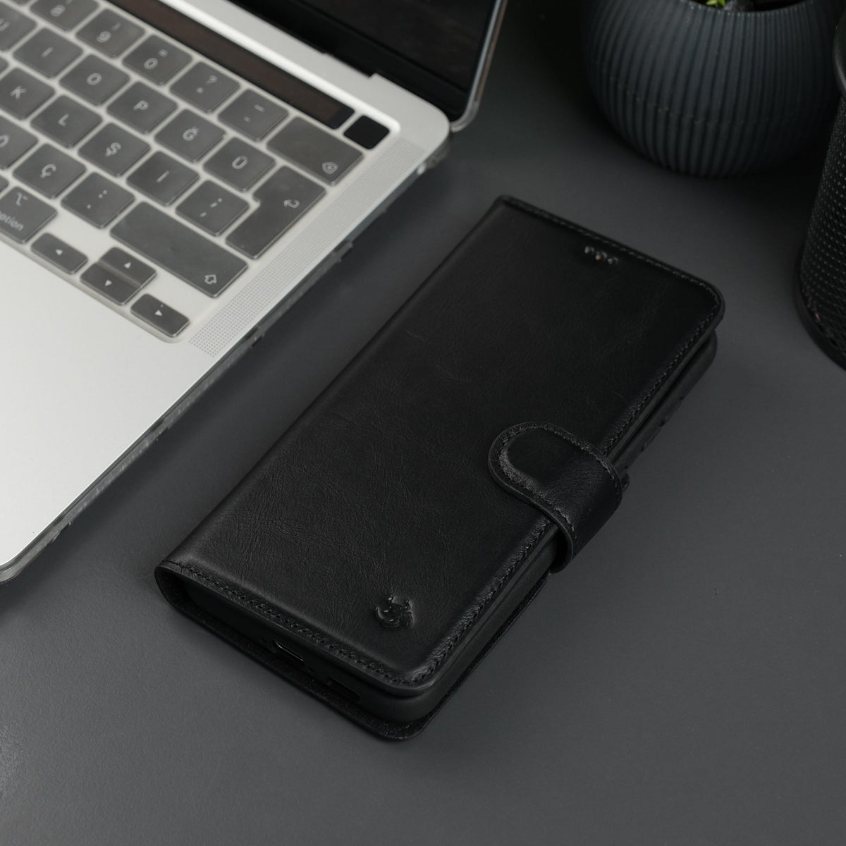 Leather Samsung Galaxy S25 Plus Wallet Case | Buffalo