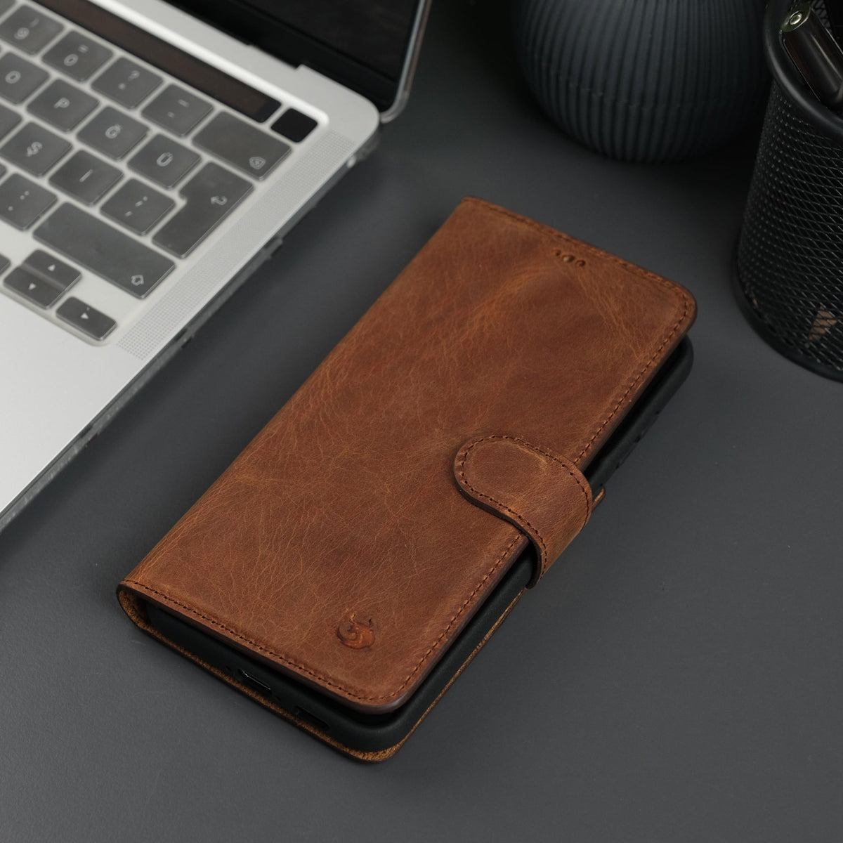 Leather Samsung Galaxy S25 Wallet Case | Buffalo