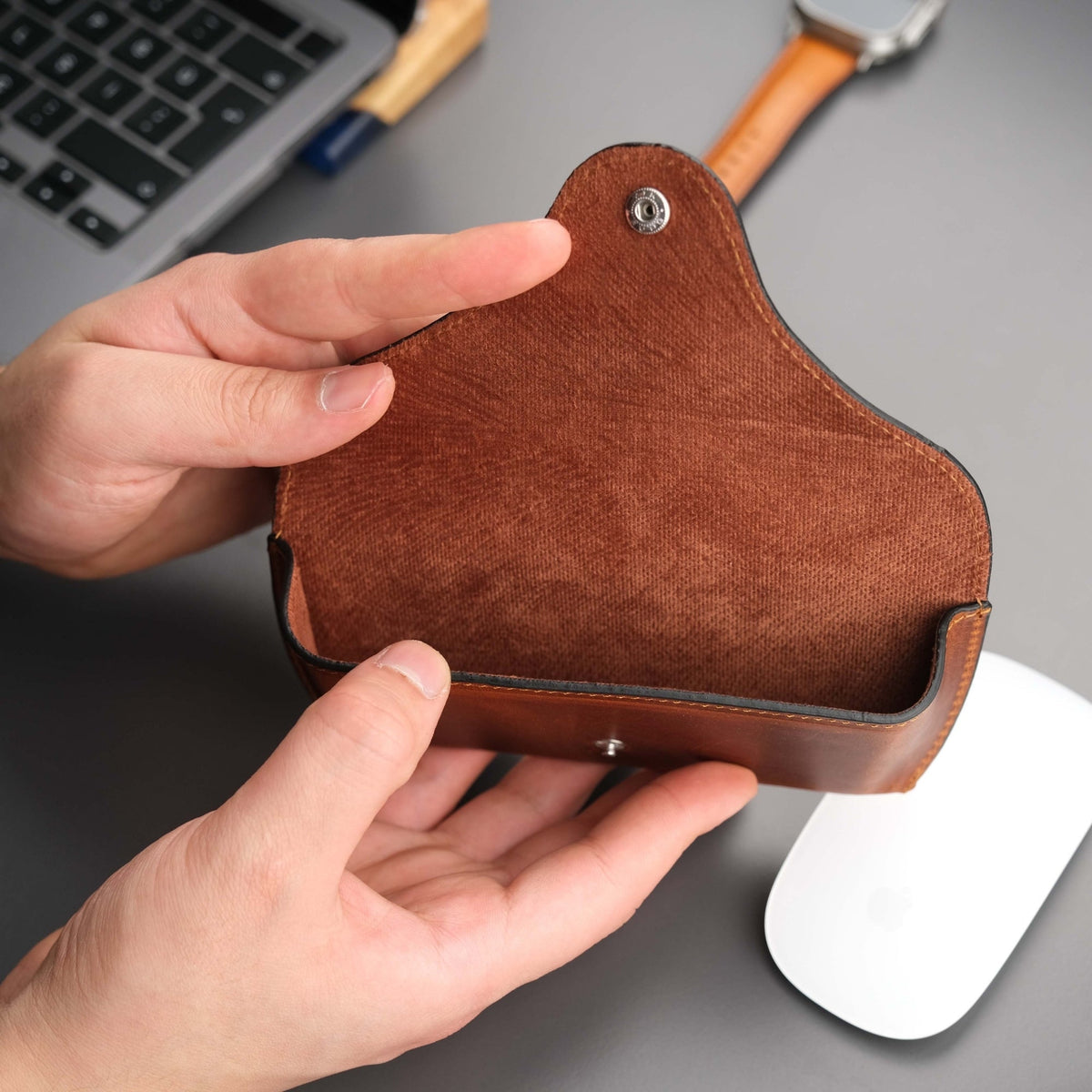 Rochester Full-Grain Leather Eyeglass Case