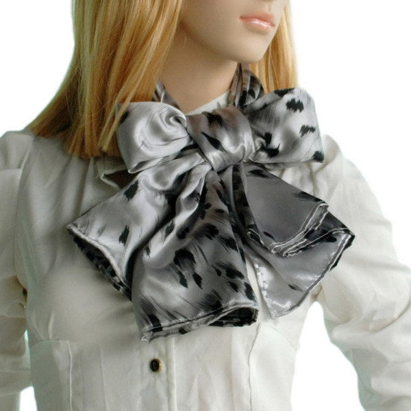 Blando Silver Leopard Design Elegant Delicately Soft Silk Scarf/Wrap/Shawl(Large)