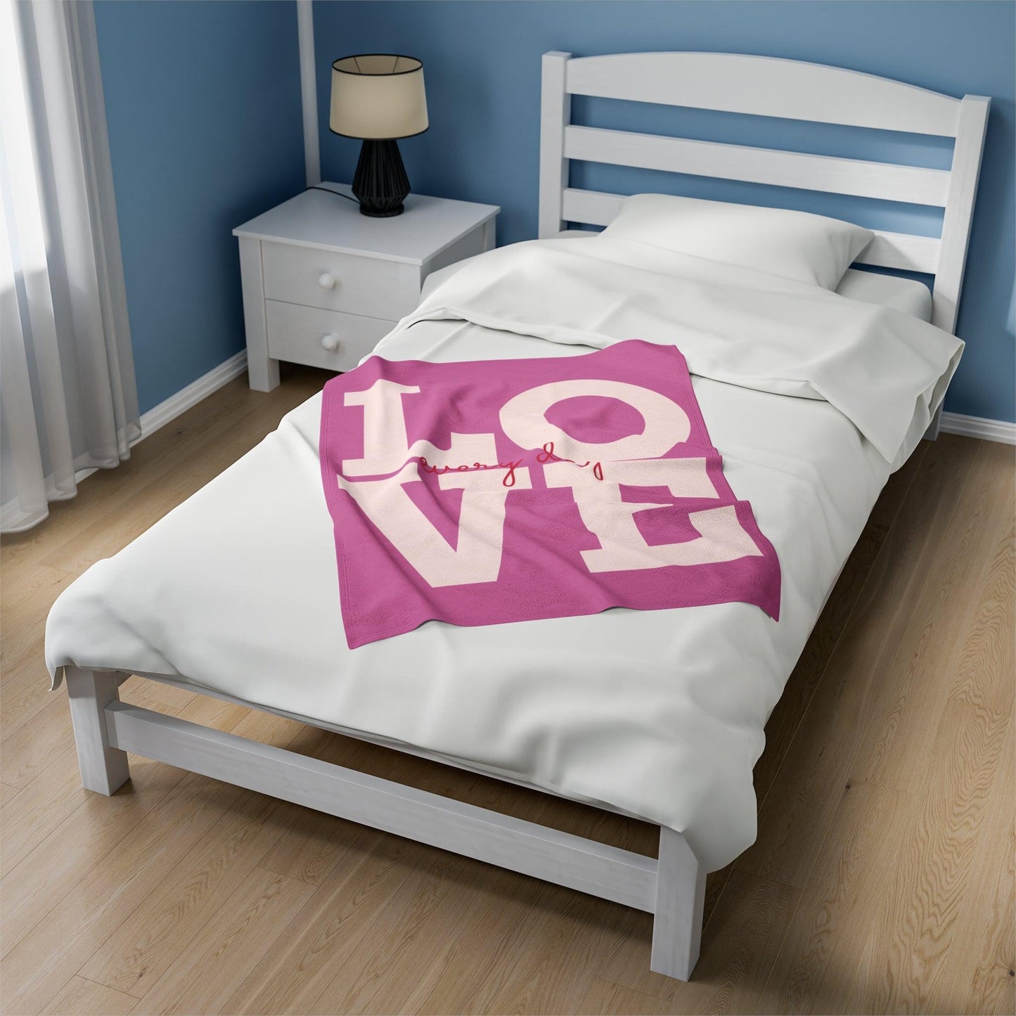 LOVE every day Velveteen Plush Blanket