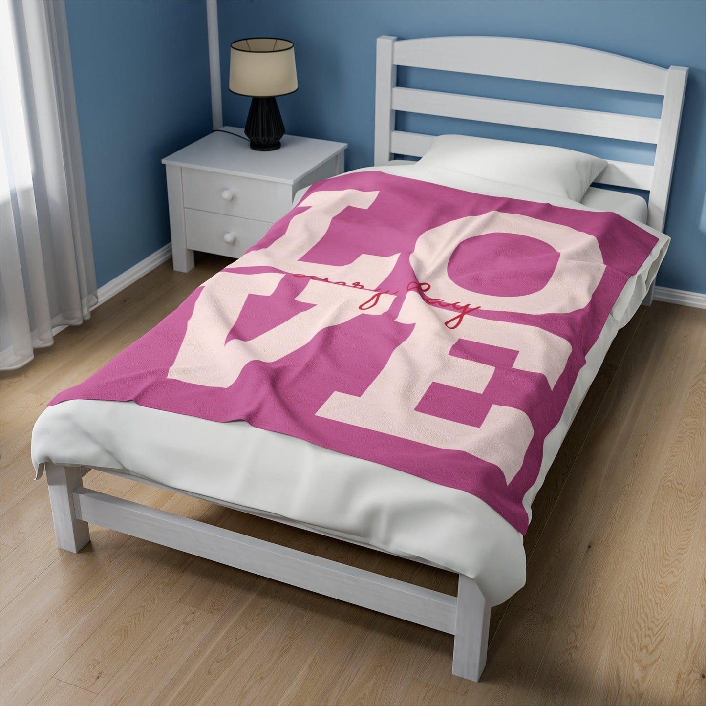 LOVE every day Velveteen Plush Blanket