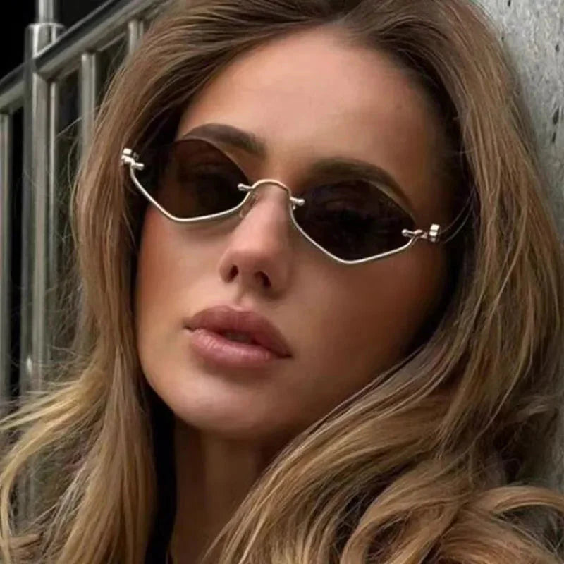 Throwshade Rhombus Cut Retro Sunnies – Geometric UV400 Alloy Frame Sunglasses for That Vintage Rockstar Flex
