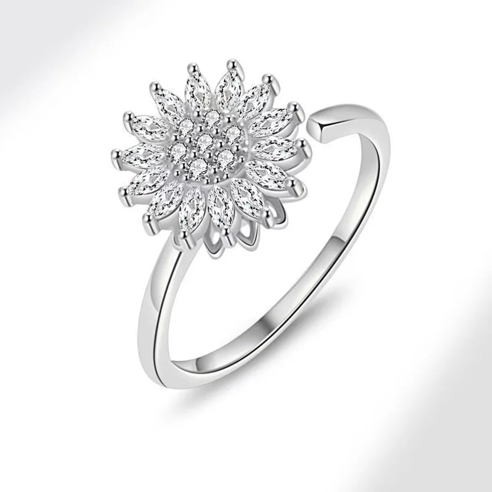 Lumé Curve Adjustable Zircon Ring — Effortless Sparkle for Every Kind of Day