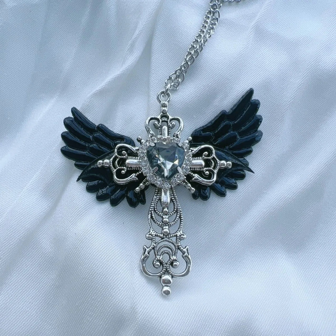 Gothic Wings & Cross Pendant Necklace – Y2K Punk Crystal Heart Choker for Women
