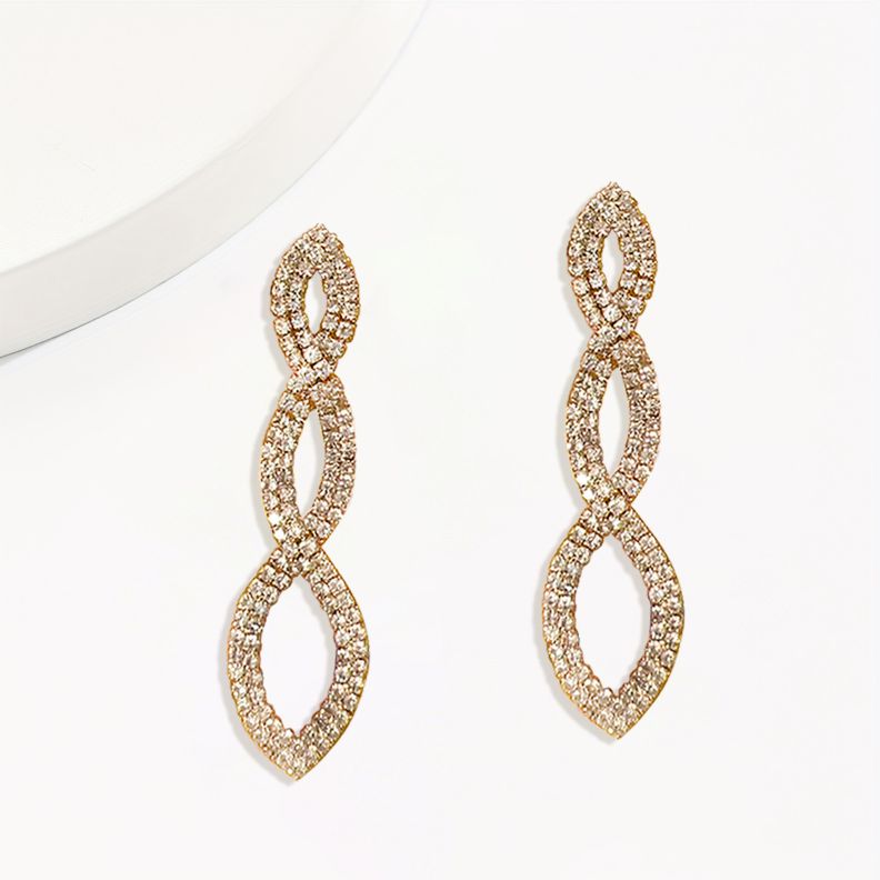 "Elevate Your Style: Stunning  Crystal Encrusted Drop Earrings"
