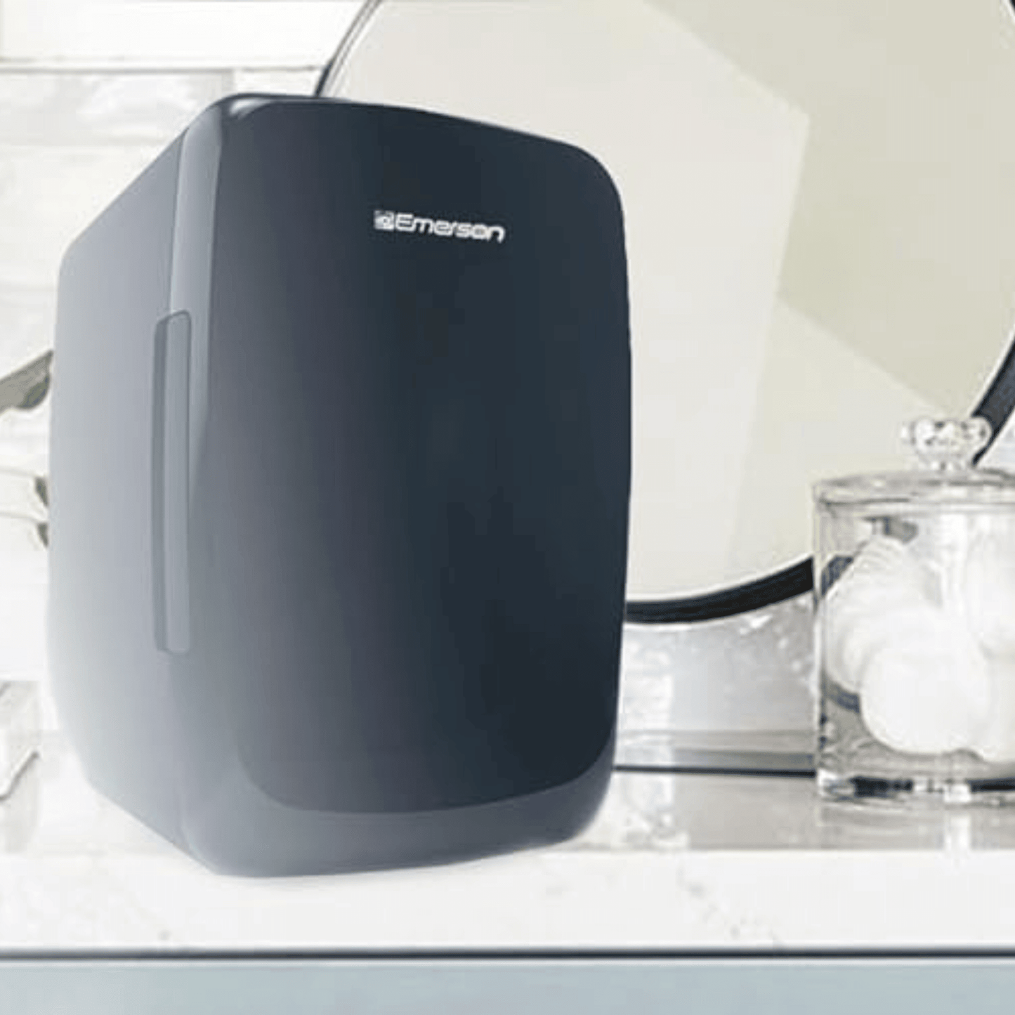 Emerson Portable Mini Fridge Cooler