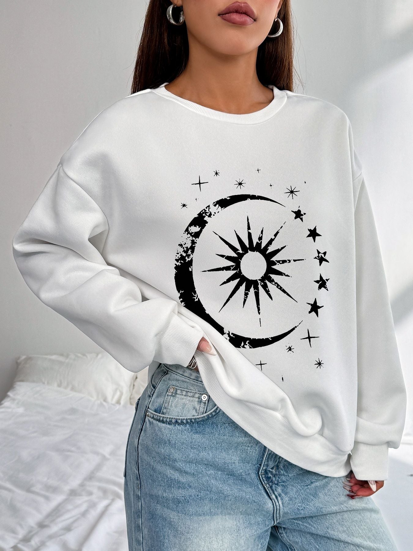 Women Basic Casual Pullover Spring Autumn Long Sleeve Sun Moon Stars Printed Round Neck