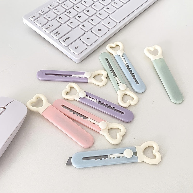 1pc Cute Mini Love Heart Utility Knife, Paper Cutter, Art Knife, Box Cutter, School, Office Supply, Cutting Tool, Student Stationery, Gift