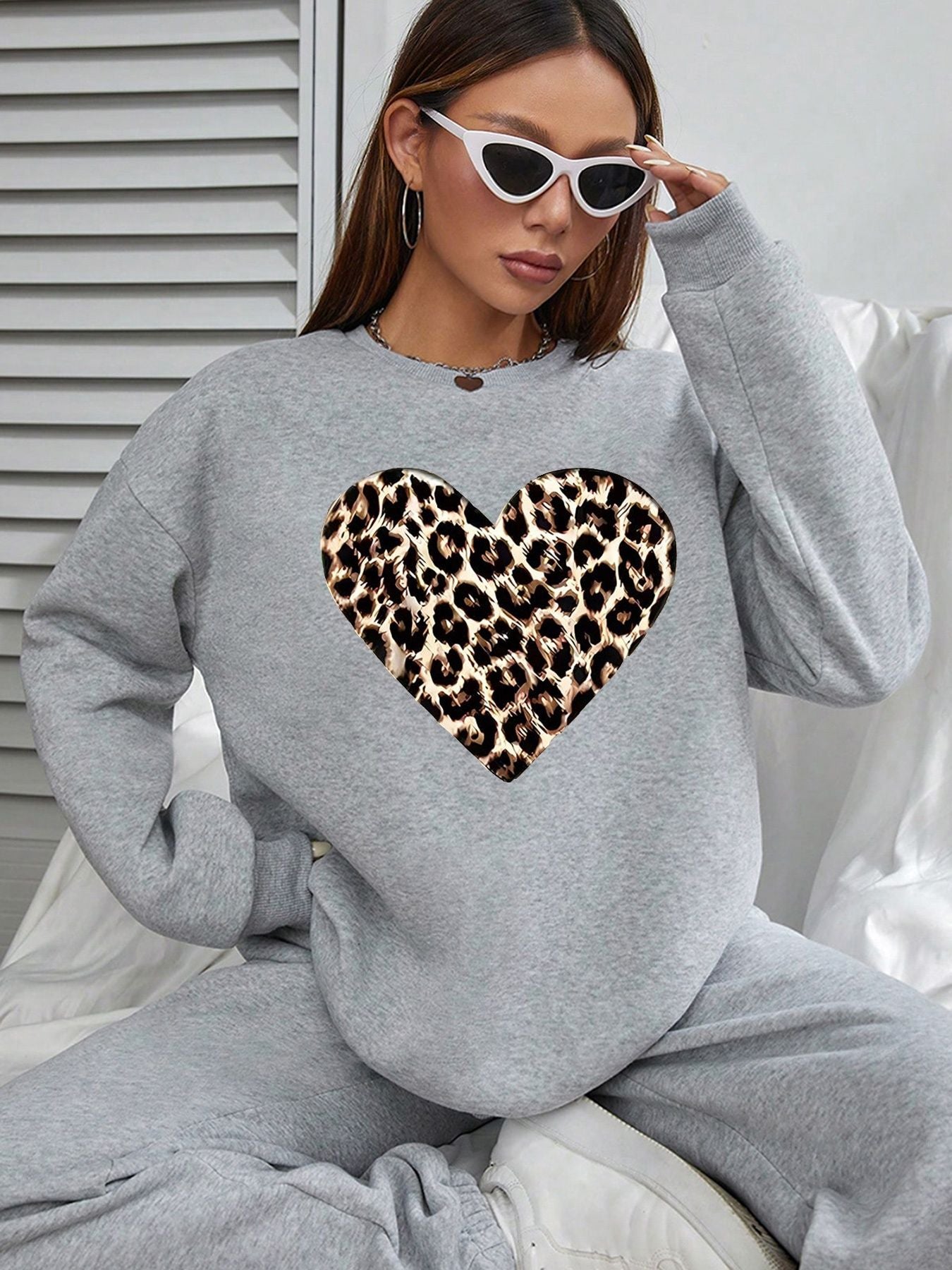 Women Basic Casual Pullover Spring Autumn Long Sleeve Leopard Print Love Printed Round Neck