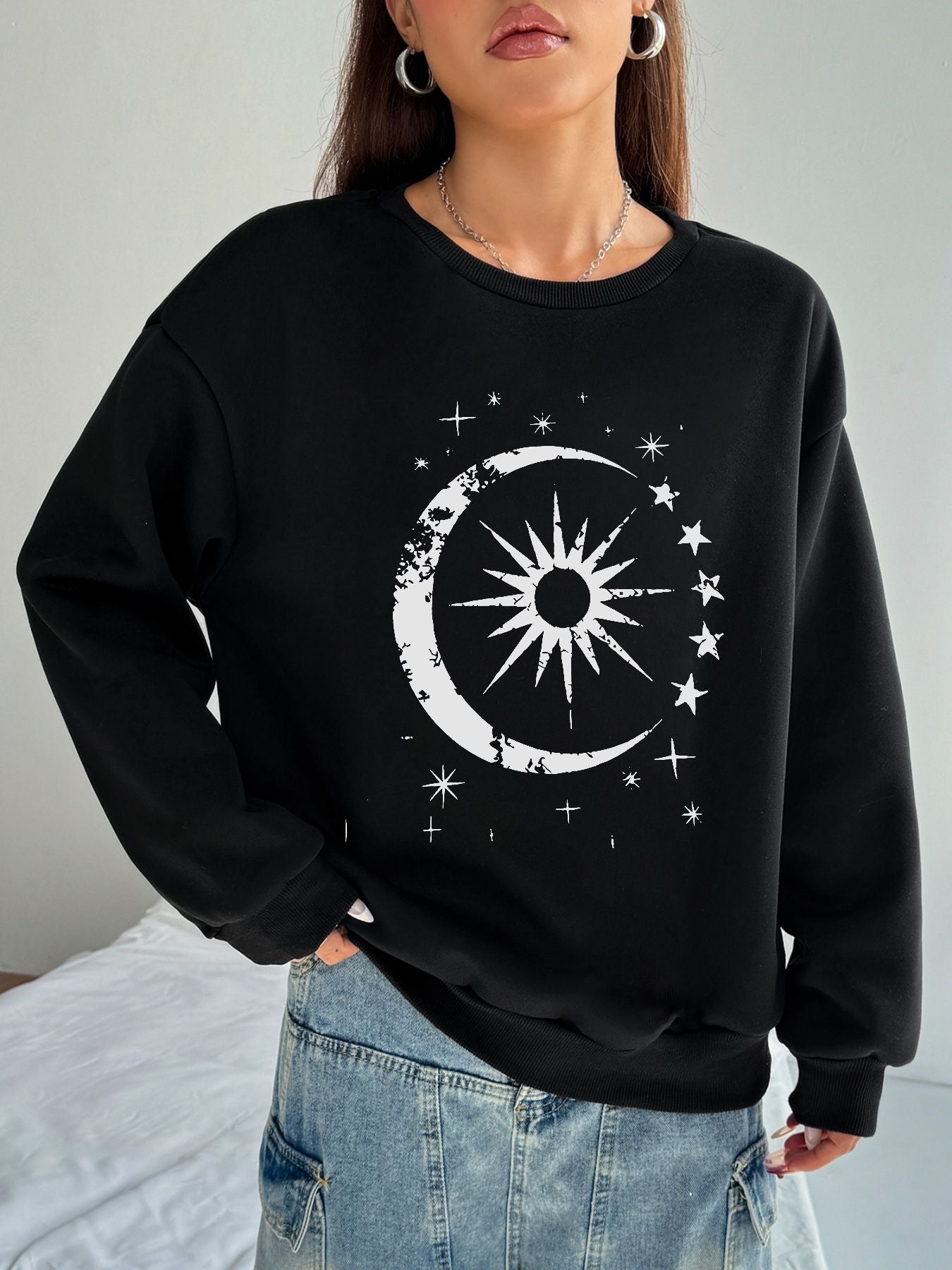 Women Basic Casual Pullover Spring Autumn Long Sleeve Sun Moon Stars Printed Round Neck