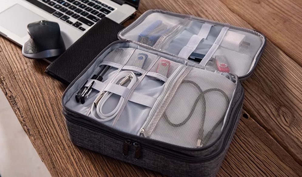 Multifunctional data cable storage bag, earphone storage box, power cable charger, mobile power, mobile phone accessories, portable protective cloth bag, portable large capacity, shockproof (gray)