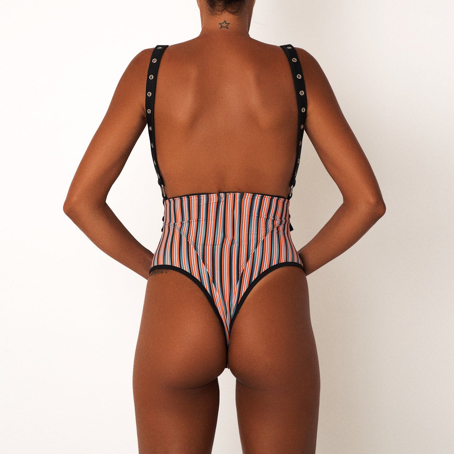 Europe and the new swimwear sexy striped strap buckle one-piece swimsuit