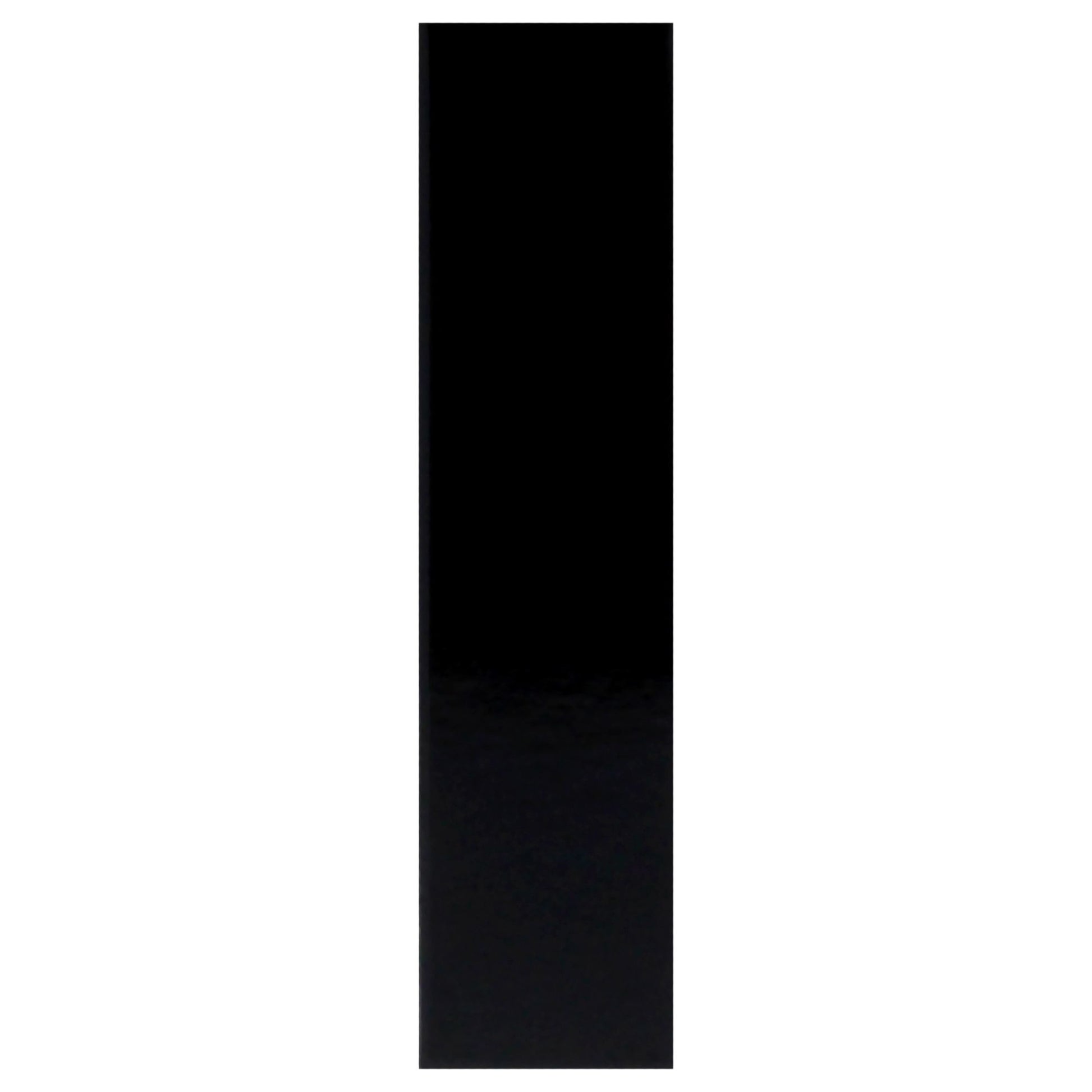 542422831