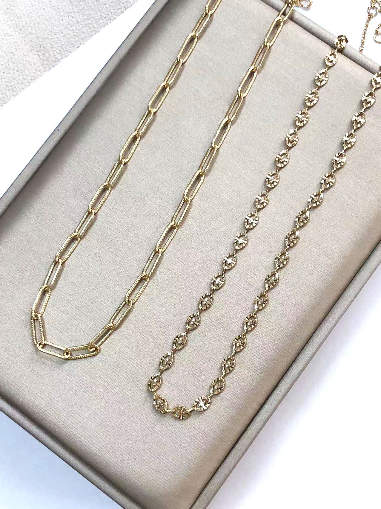 Chunky Gold Necklace for Women Layered Gold Cuban Link Chain Choker Necklace  Gold Thick Statement Choker Necklace Paperclip Chain Toggle Bar  Clasp Necklace Christmas Stocking Stuffers Jewelry Gifts"