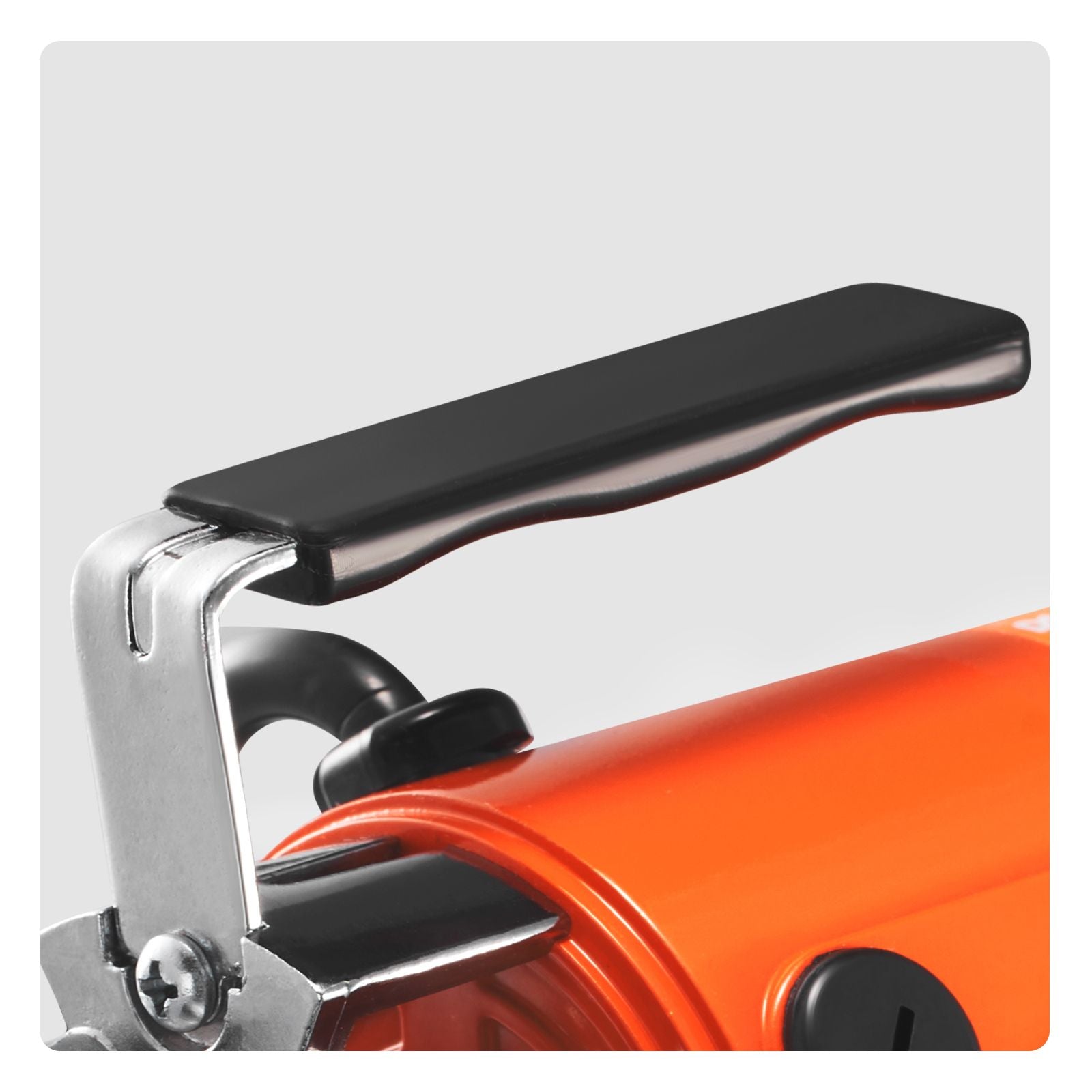 538715811