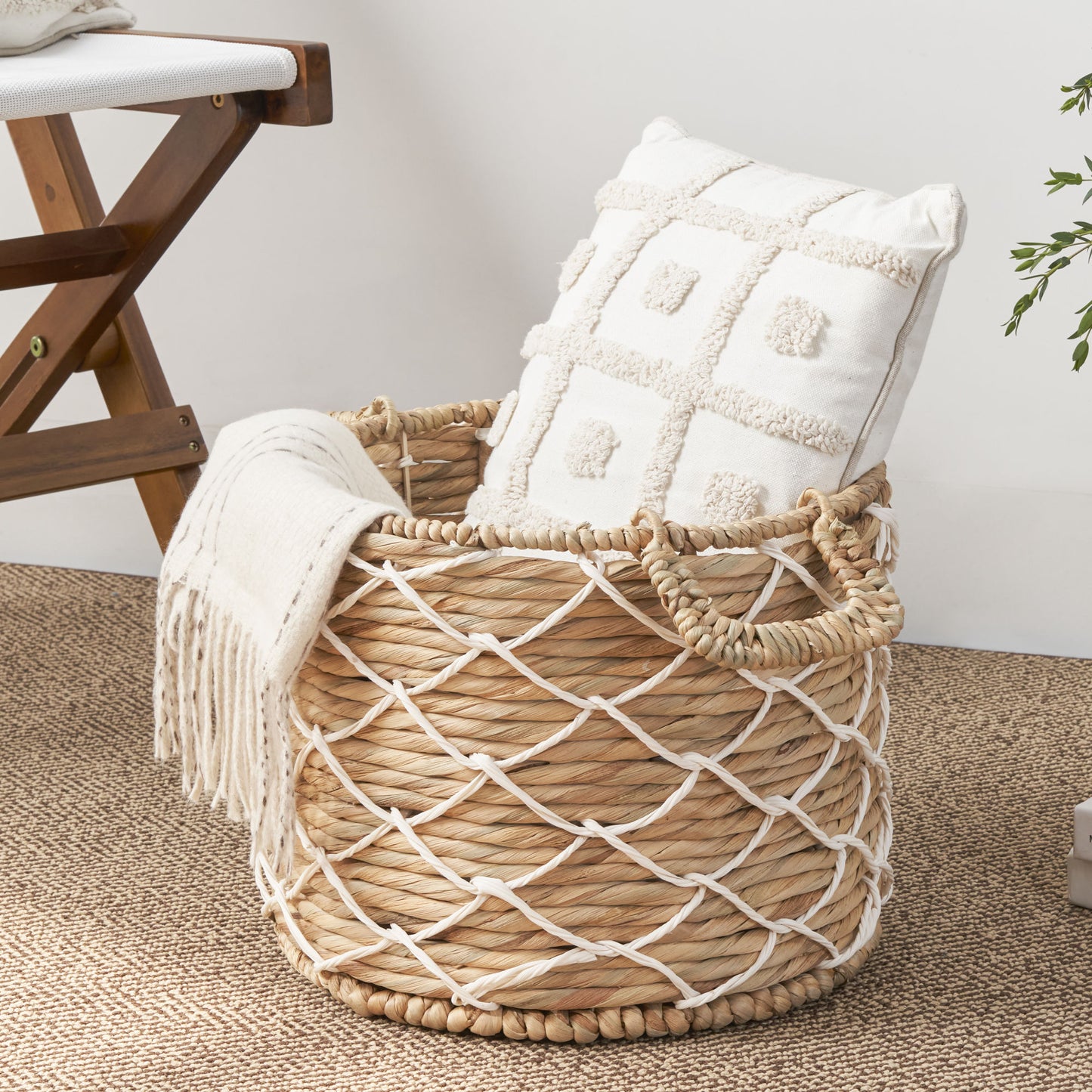 Hubertus Round Water Hyacinth Woven Basket with Handles - 18" x 18" x 15" - Natural Brown - For Clothes, Towels, Canvas, Toys and Magazine Storage and Home Decoration
