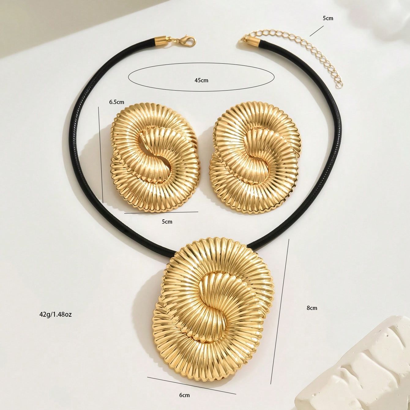 Glamorous Golden Spiral Jewelry Set  - A Statement of Elegance