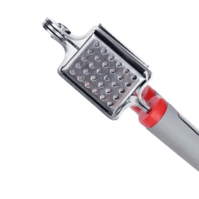 Garlic press, sturdy and durable, easy and convenient to use, corrosion resistant stainless steel.