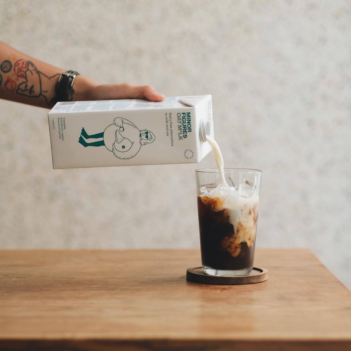 Minor Figures Barista Oat Milk - 4 cases of 6, 32oz cartons (24 total)