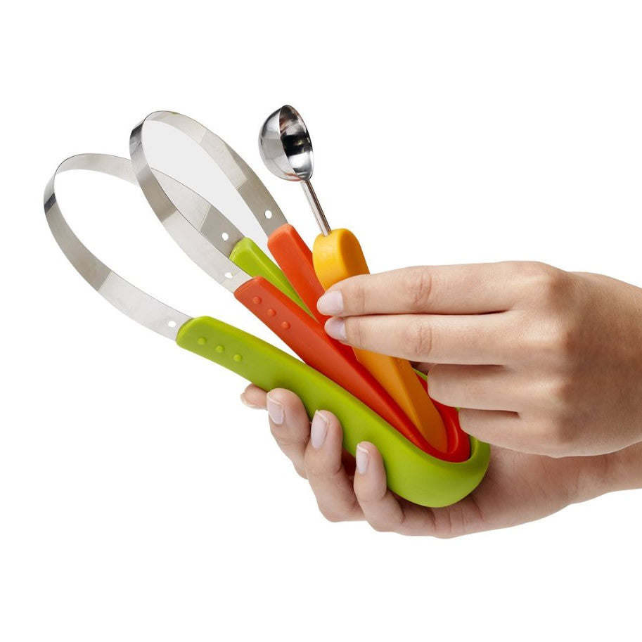 SUPER SCOOPER Your 3 In 1 Fruit Scooper & Melon Baller