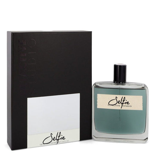 Olfactive Studio Selfie by Olfactive Studio Eau De Parfum Spray (Unisex) 3.4 oz